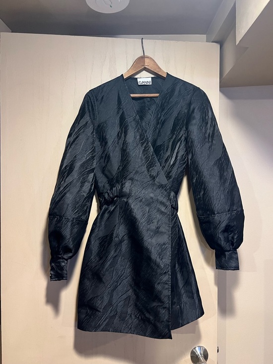 Ganni Dresses & Skirts - Ganni Black Textured Wrap Mini Dress with Puff Sleeves